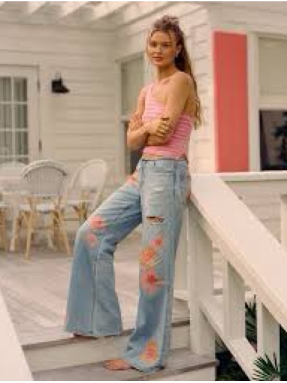 American Eagle AE Super Low-Rise Baggy Flare Floral Jean Size 18 - Picture 3 of 12
